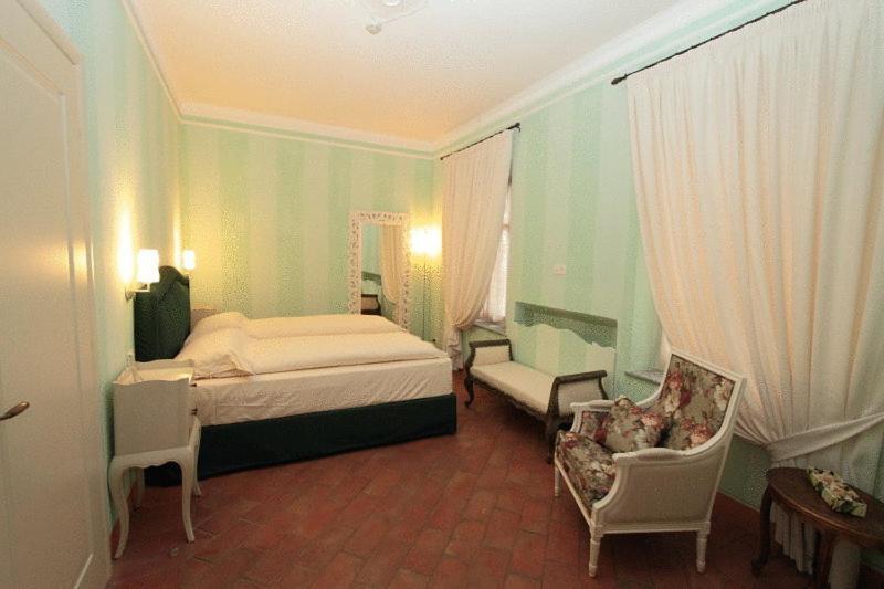 Villa Morneto Vignale Habitación foto